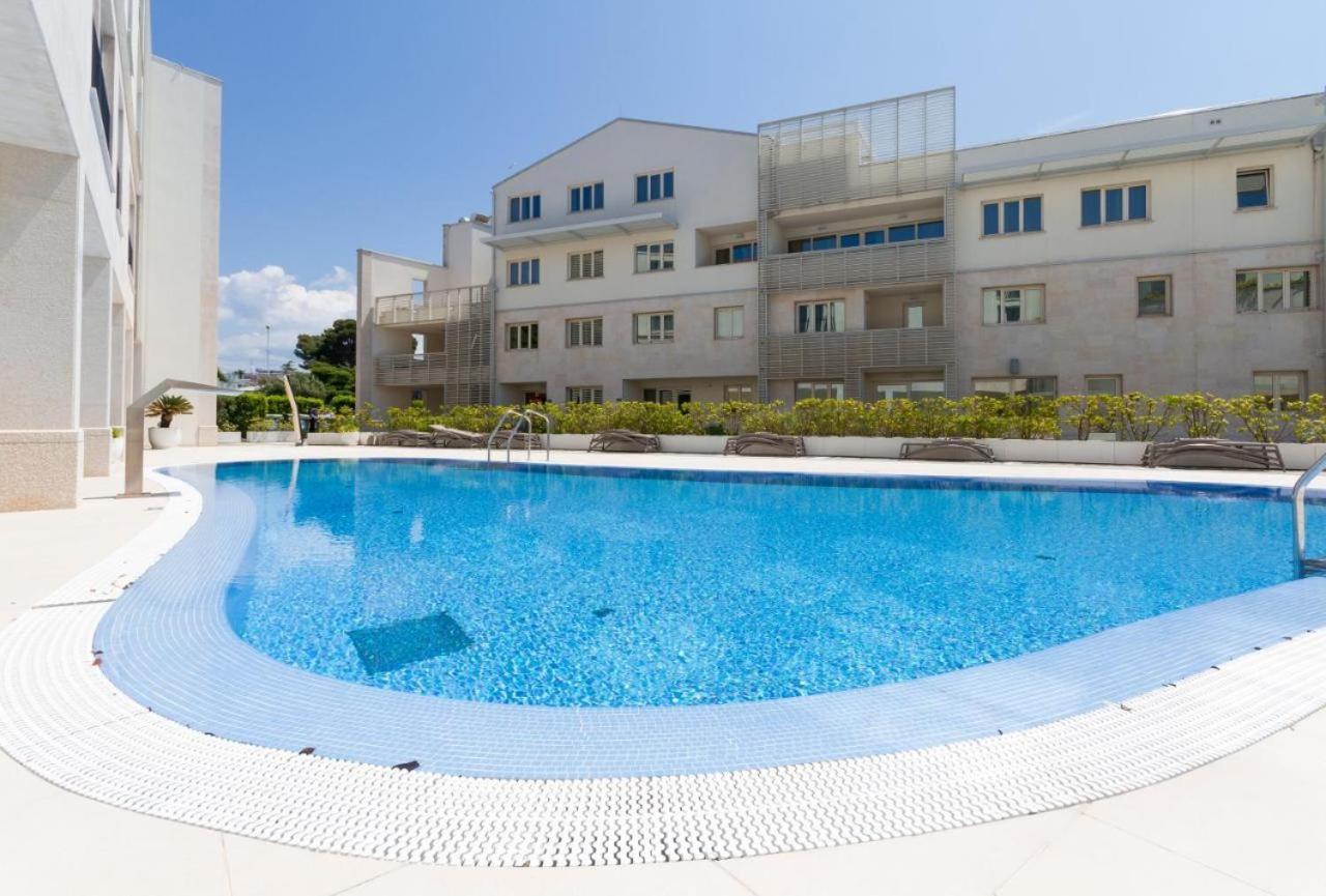 Lux Pool Suite 乌马格 外观 照片