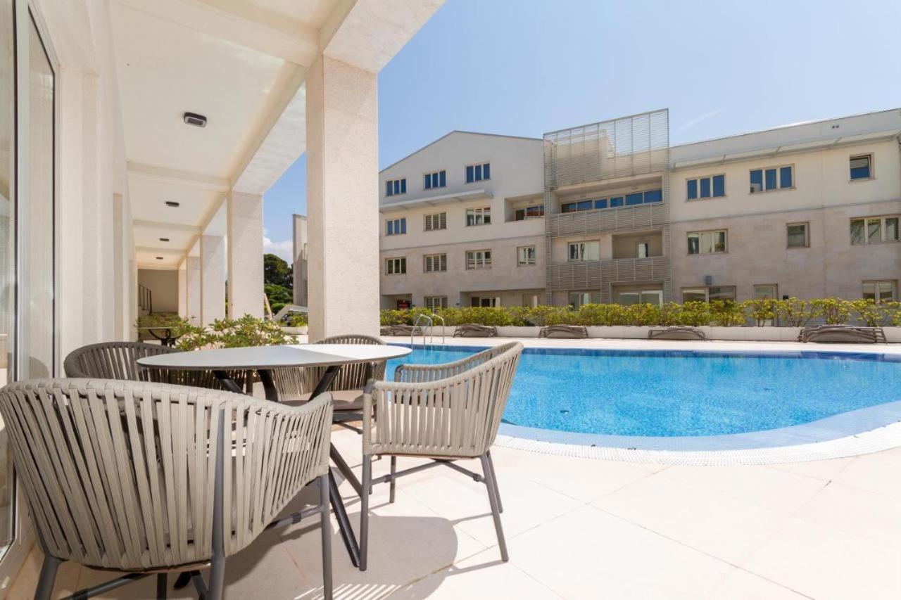 Lux Pool Suite 乌马格 外观 照片